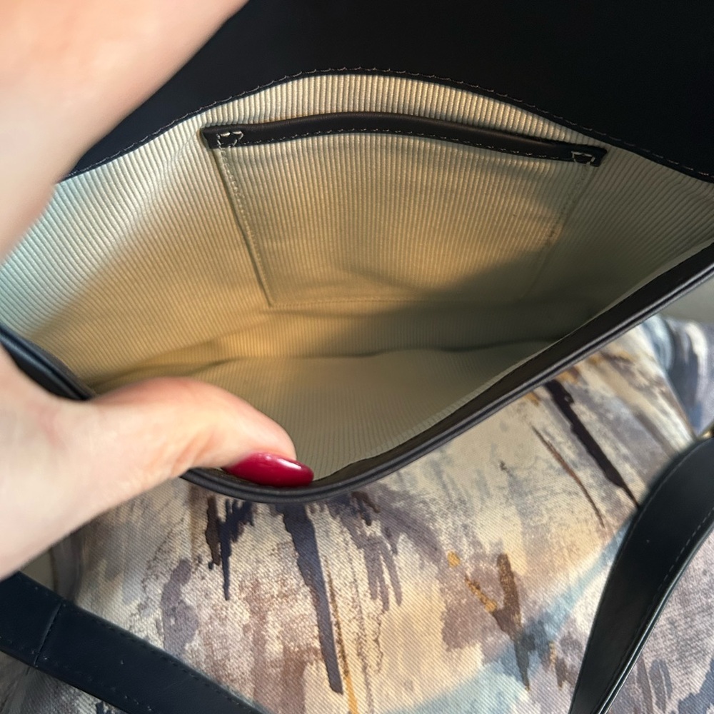 RADLEY LONDON Navy Leather Crossbody Bag - Picture 3 of 6